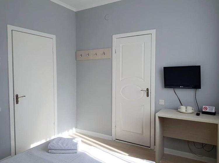 Sky Hotel Bisjkek Eksteriør bilde